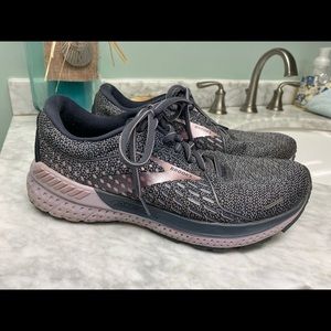 Brooks Women Adrenaline GTS 21 Size 9 Sneaker